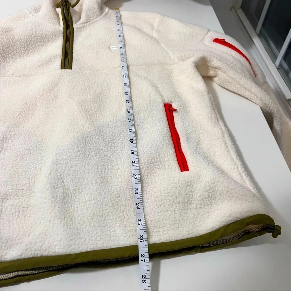 Fabletics The 1/4 Zip Explorer Pullover Size Large - Picture 8 of 8